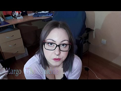❤️ Секси девојка со наочари длабоко го цица дилдото на камерата ❌ Порно видео на порно mk.port-amurasso.ru ️❤